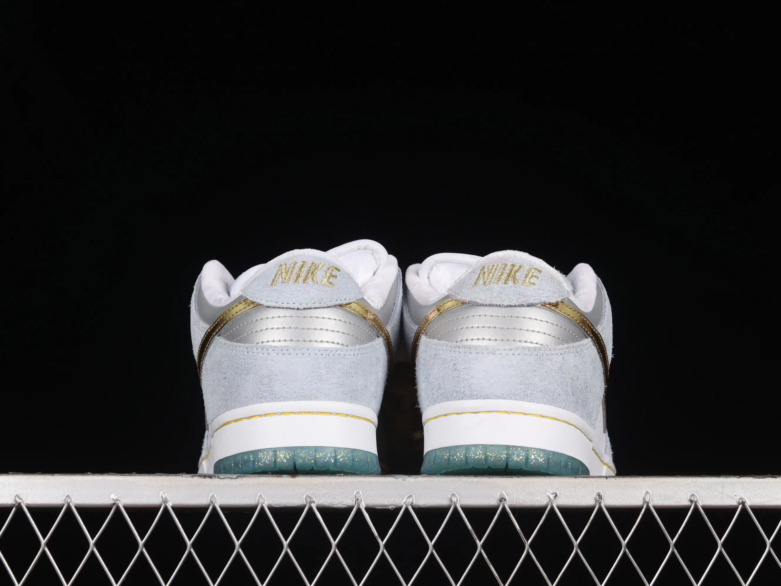 All Categories Nk SB Dunk Series Nk SB Dunk Low Low-top Skateboard Shoes M Version Pure Original Sean Cliver